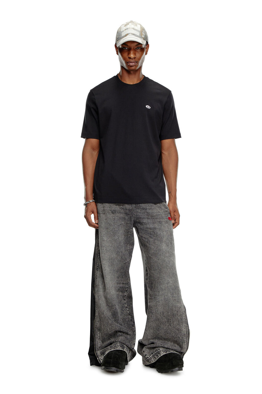T-ADJUST DOVAL PJ T-shirt with Oval D patch Black
