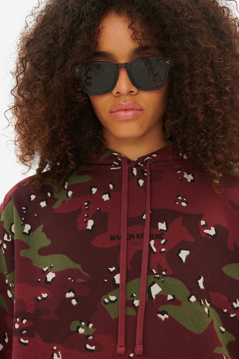 MAISON KITSUNÉ CAMO FOX RELAXED HOODIE WINE LEES DESIGN