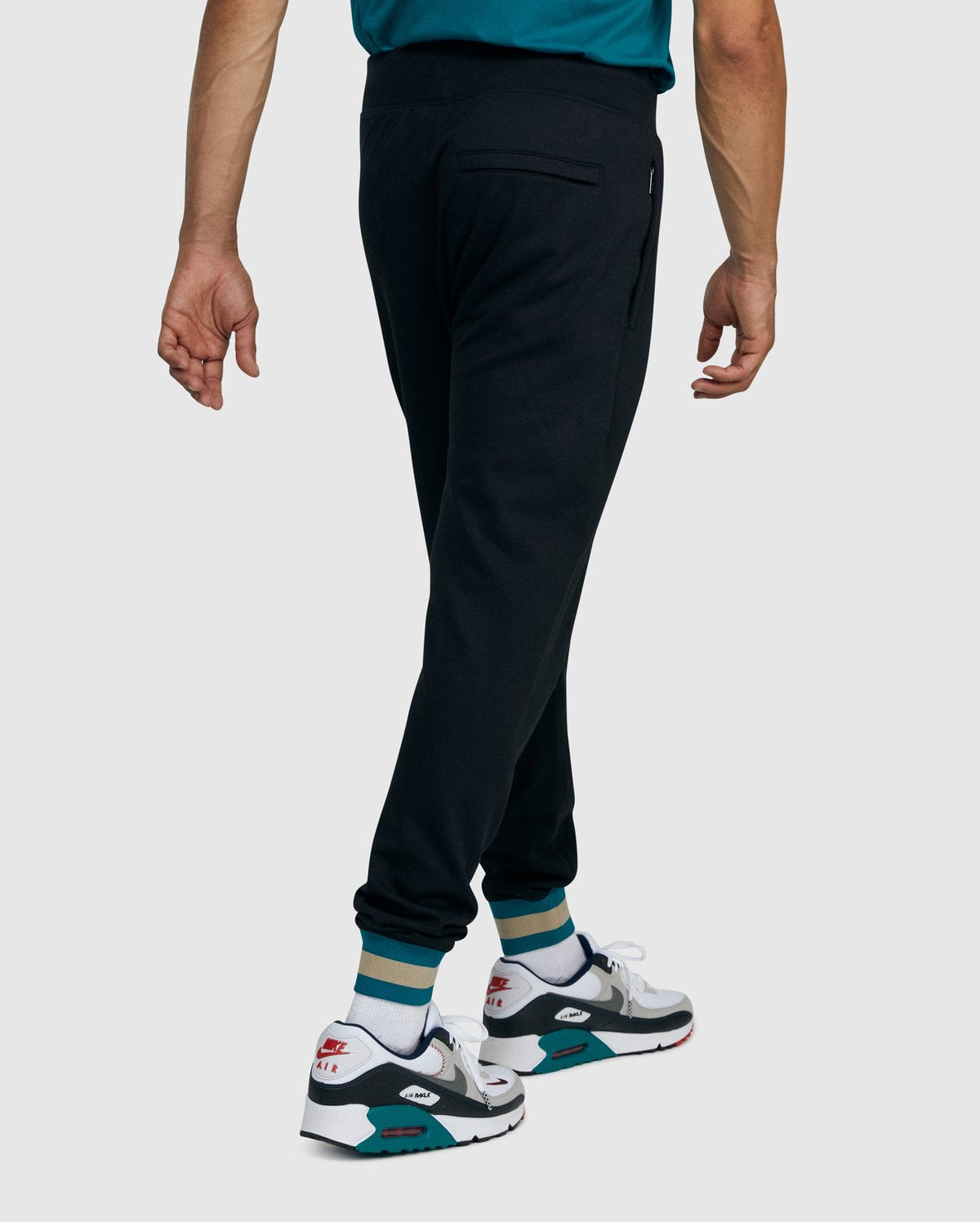 Psycho bunny (men’s black howgate camo pant)